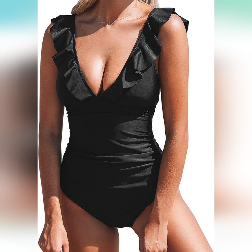 CUPSHE Women's V Neck One Piece Swimsuit Ruffled Lace Up Monokini